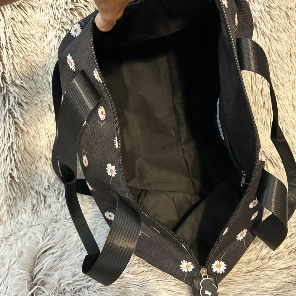 Alice + Olivia Daisy Print Weekender Duffel Bag By Stacey Bendet 16